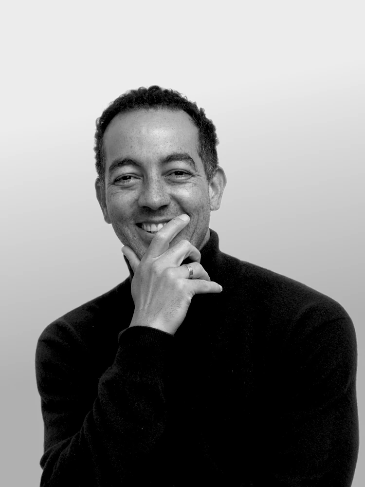 Dr. Paul Munsanje - Facial Aesthetics Specialist